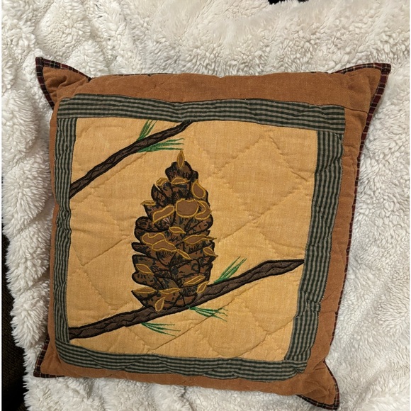 PatchMagic Holiday Quilted Throw Pillow Made in India 16x16” - Picture 7 of 8